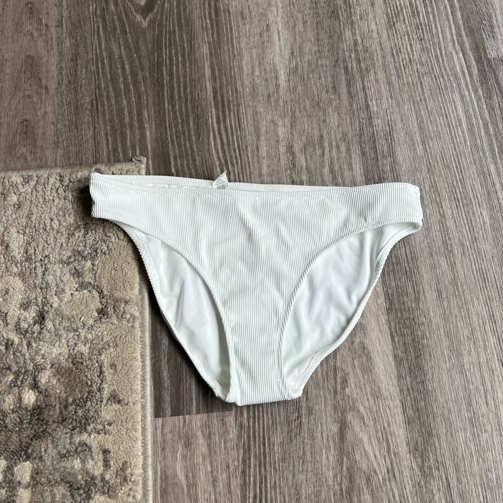 Bikini bottoms
